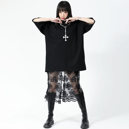 Morph8ne_HAH_OS_Rosary Tee+Rochelle1