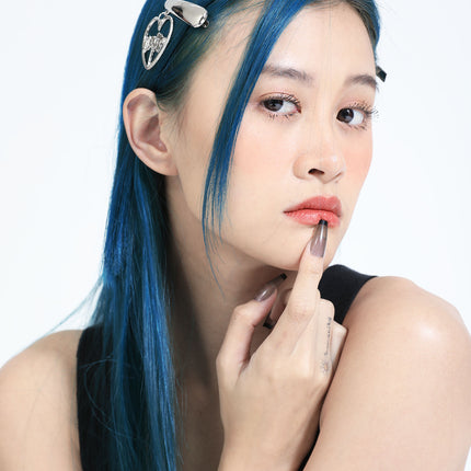 bold hairclip
