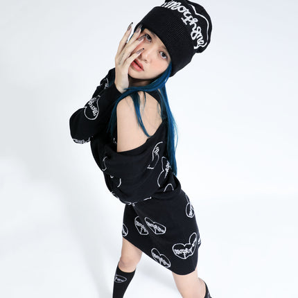 cure beanie + cure knit dress + cure cardigan + black logo high socks 04