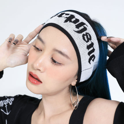 cure headband white + cure loop earrings 05