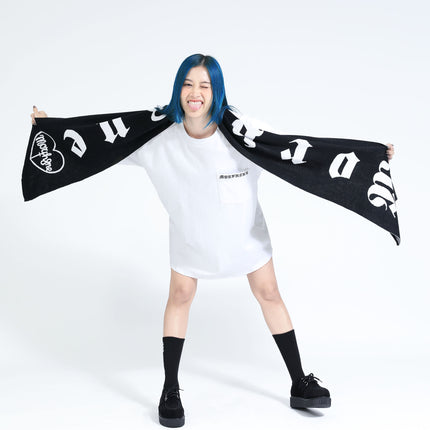 og pocket tee white + cure scarf 01