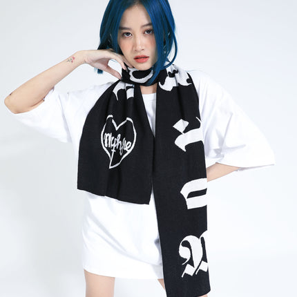 og pocket tee white + cure scarf 05